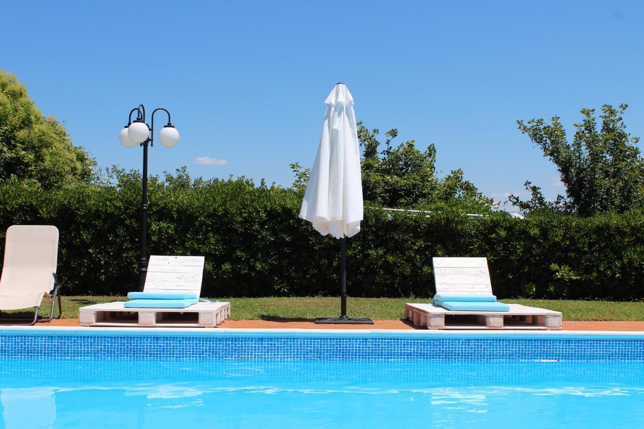 Poggio Paradiso Apartments Mengara Екстер'єр фото